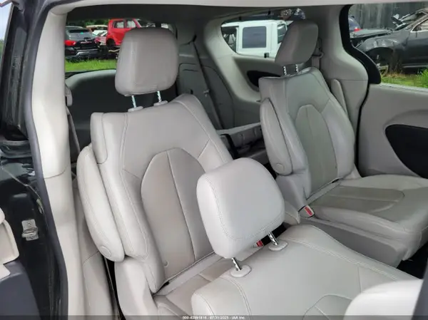 2C4RC1L73MR591644 2021 CHRYSLER PACIFICA - Image 8