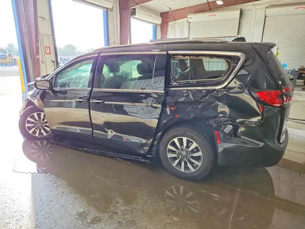2C4RC1L73MR605865 2021 CHRYSLER PACIFICA - Image 2