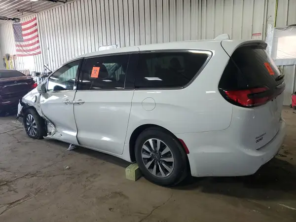 2C4RC1L73NR147813 2022 CHRYSLER PACIFICA - Image 2