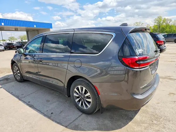 2C4RC1L73NR148623 2022 CHRYSLER PACIFICA - Image 2