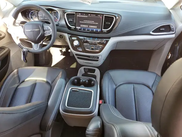 2C4RC1L73PR569793 2023 CHRYSLER PACIFICA - Image 8