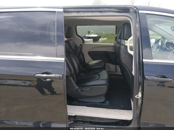 2C4RC1L73PR575643 2023 CHRYSLER PACIFICA - Image 8