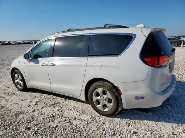 2C4RC1L74HR765372 2017 CHRYSLER PACIFICA - Image 2