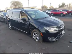 2C4RC1L74JR125054 2018 CHRYSLER PACIFICA