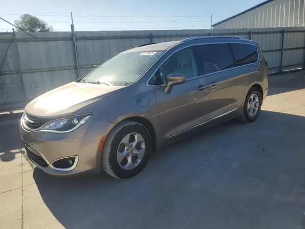 2C4RC1L74JR164419 2018 CHRYSLER PACIFICA - Image 1