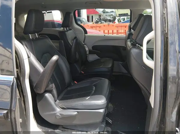 2C4RC1L74JR169605 2018 CHRYSLER PACIFICA - Image 8
