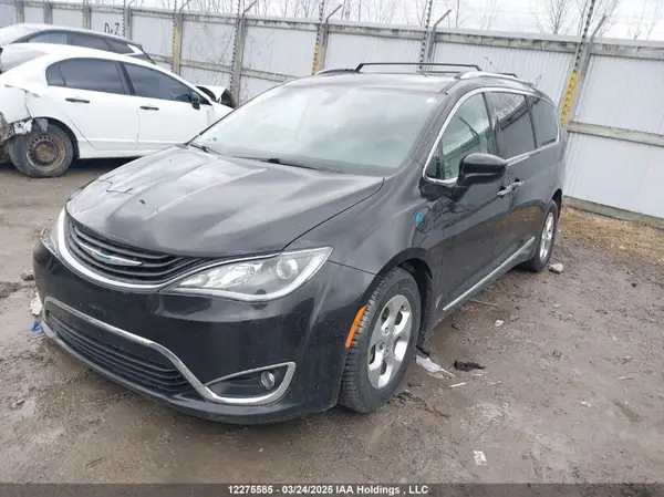 2C4RC1L74JR365608 2018 CHRYSLER PACIFICA - Image 2