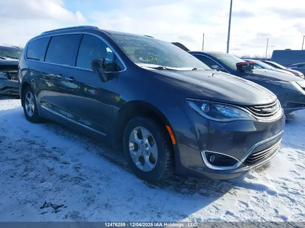 2C4RC1L74KR654327 2019 CHRYSLER PACIFICA - Image 1