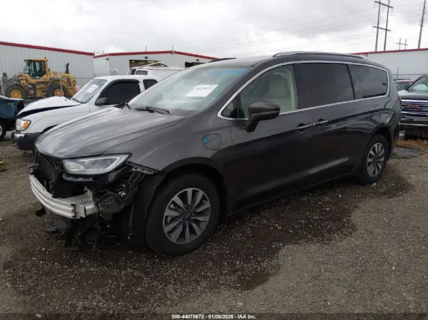 2C4RC1L74MR603087 2021 CHRYSLER PACIFICA - Image 2