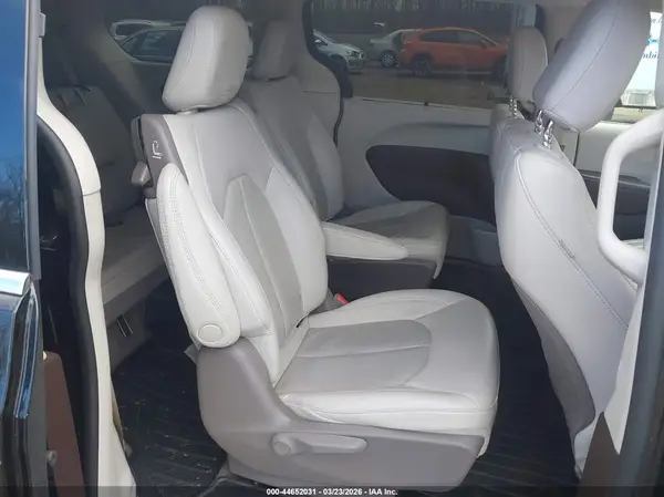 2C4RC1L74MR606104 2021 CHRYSLER PACIFICA - Image 8