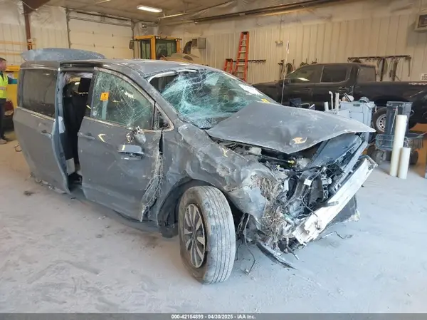 2C4RC1L74NR212569 2022 CHRYSLER PACIFICA - Image 1