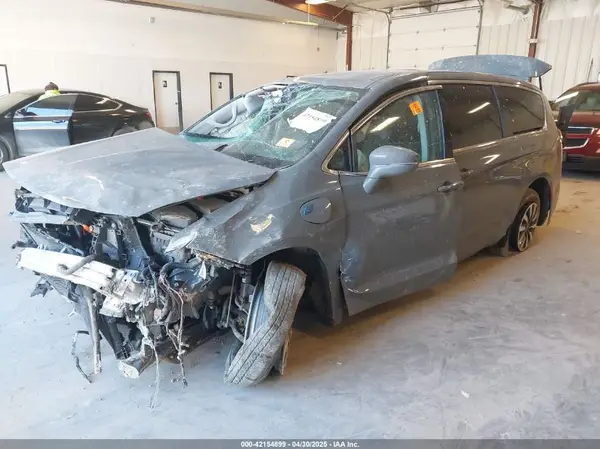 2C4RC1L74NR212569 2022 CHRYSLER PACIFICA - Image 2