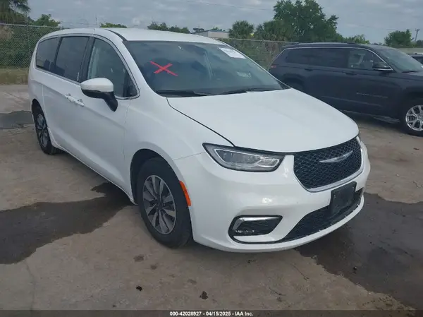 2C4RC1L74PR541551 2023 CHRYSLER PACIFICA - Image 1