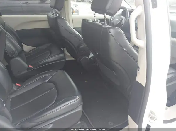 2C4RC1L74PR541551 2023 CHRYSLER PACIFICA - Image 8