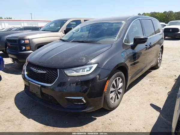 2C4RC1L74PR584190 2023 CHRYSLER PACIFICA - Image 2