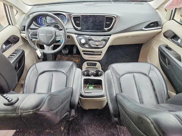 2C4RC1L74PR626499 2023 CHRYSLER PACIFICA - Image 8