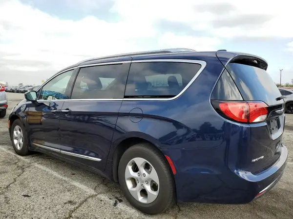 2C4RC1L75JR248216 2018 CHRYSLER PACIFICA - Image 2