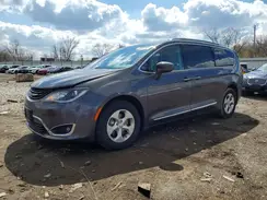 2C4RC1L75JR364984 2018 CHRYSLER PACIFICA