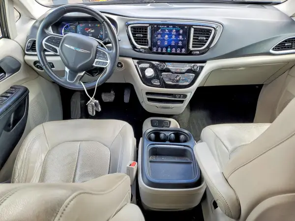 2C4RC1L75JR364984 2018 CHRYSLER PACIFICA - Image 8