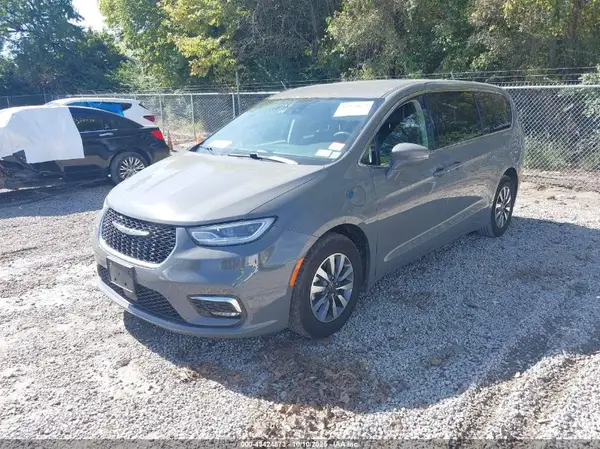 2C4RC1L75NR192476 2022 CHRYSLER PACIFICA - Image 2