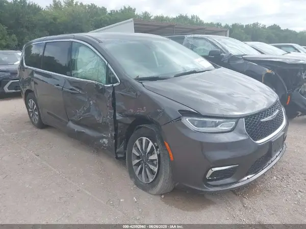 2C4RC1L75PR554535 2023 CHRYSLER PACIFICA - Image 1