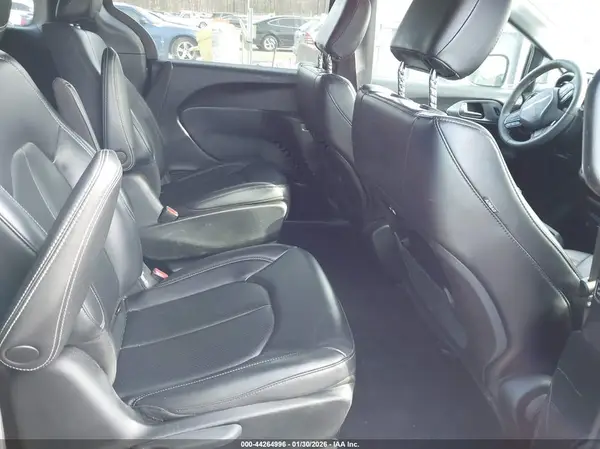 2C4RC1L75PR599202 2023 CHRYSLER PACIFICA - Image 8