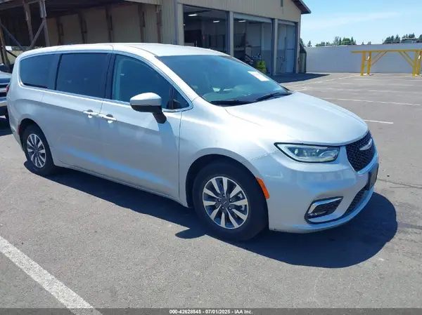 2C4RC1L75PR614460 2023 CHRYSLER PACIFICA - Image 1