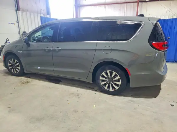 2C4RC1L75PR618038 2023 CHRYSLER PACIFICA - Image 2