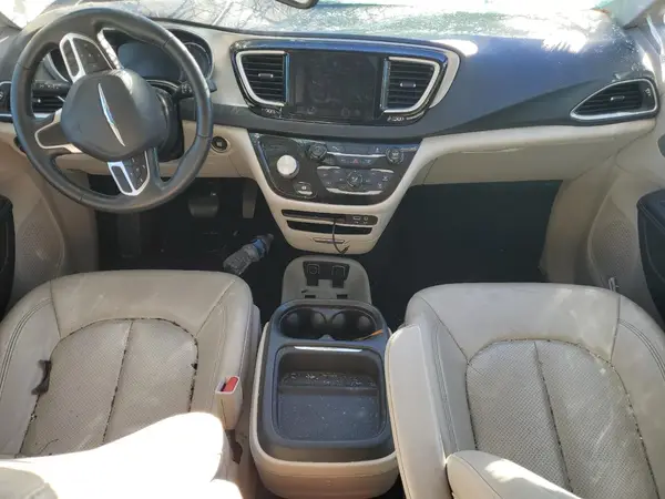 2C4RC1L76JR105680 2018 CHRYSLER PACIFICA - Image 8