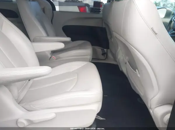 2C4RC1L76JR129297 2018 CHRYSLER PACIFICA - Image 8