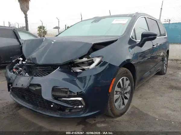 2C4RC1L76MR581108 2021 CHRYSLER PACIFICA - Image 2