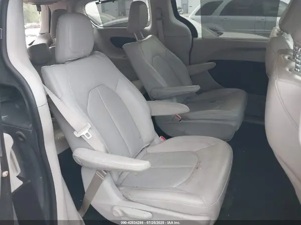2C4RC1L76MR596224 2021 CHRYSLER PACIFICA - Image 8