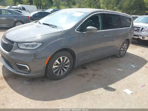 2C4RC1L76NR164119 2022 CHRYSLER PACIFICA - Image 2