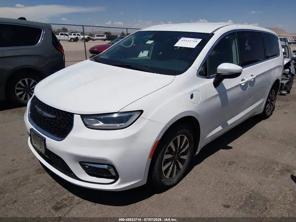 2C4RC1L76PR541180 2023 CHRYSLER PACIFICA - Image 2