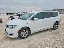 2C4RC1L77JR258312 2018 CHRYSLER PACIFICA