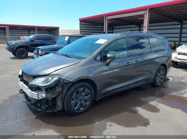 2C4RC1L77KR584743 2019 CHRYSLER PACIFICA - Image 2