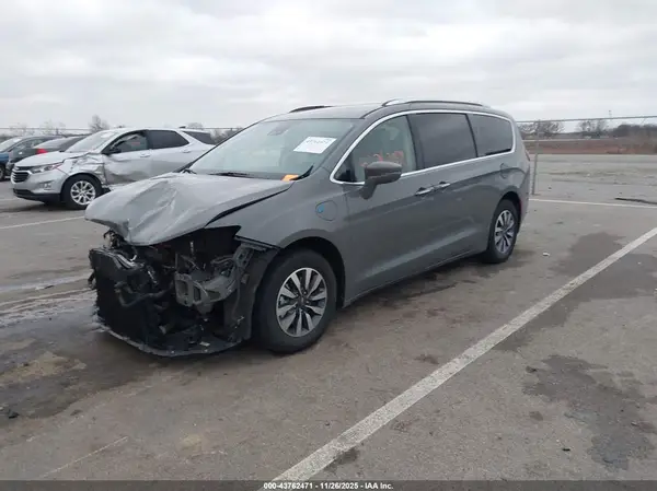 2C4RC1L77MR578377 2021 CHRYSLER PACIFICA - Image 2
