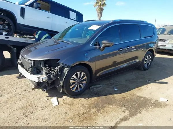 2C4RC1L77MR586270 2021 CHRYSLER PACIFICA - Image 2