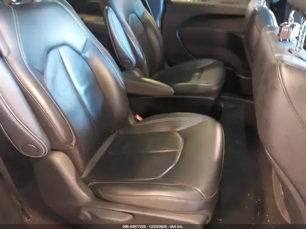 2C4RC1L77MR587645 2021 CHRYSLER PACIFICA - Image 8