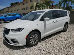 2C4RC1L77NR129699 2022 CHRYSLER PACIFICA
