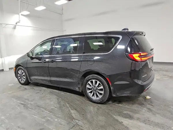 2C4RC1L77NR147927 2022 CHRYSLER PACIFICA - Image 2
