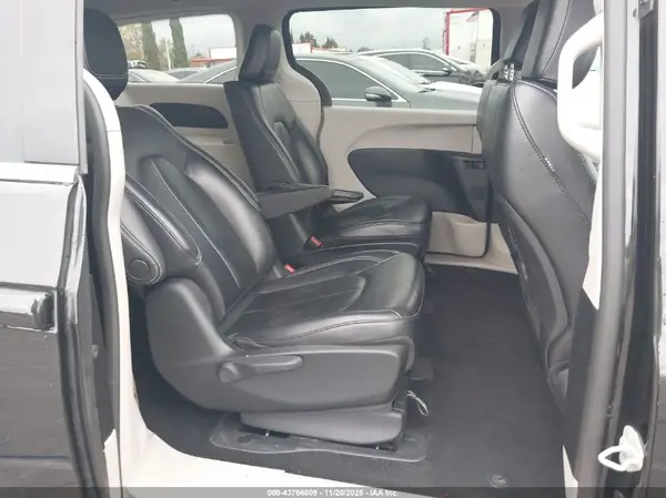 2C4RC1L77PR522928 2023 CHRYSLER PACIFICA - Image 8