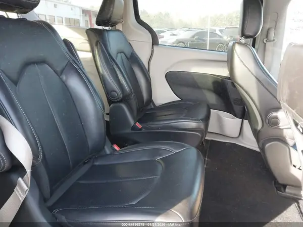 2C4RC1L77PR599010 2023 CHRYSLER PACIFICA - Image 8