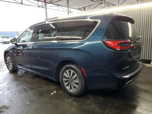 2C4RC1L77PR632409 2023 CHRYSLER PACIFICA - Image 2