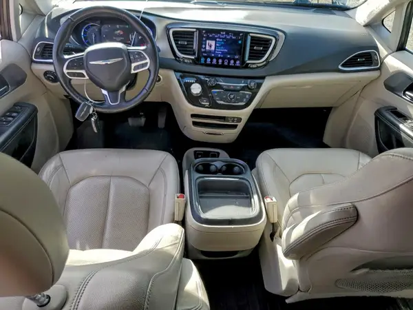 2C4RC1L78JR129608 2018 CHRYSLER PACIFICA - Image 8