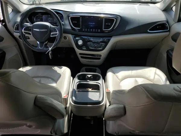 2C4RC1L78JR333051 2018 CHRYSLER PACIFICA - Image 8