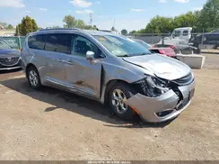 2C4RC1L78KR508979 2019 CHRYSLER PACIFICA