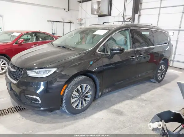 2C4RC1L78MR578341 2021 CHRYSLER PACIFICA - Image 2