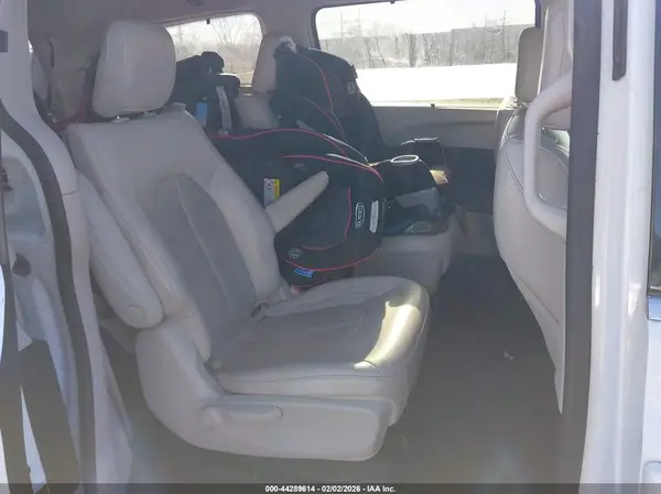 2C4RC1L78MR586455 2021 CHRYSLER PACIFICA - Image 8