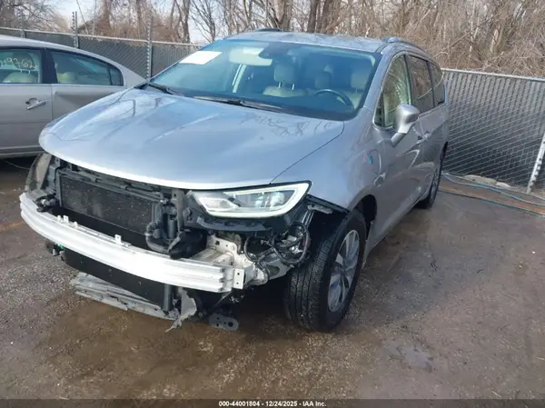 2C4RC1L78MR594569 2021 CHRYSLER PACIFICA - Image 2